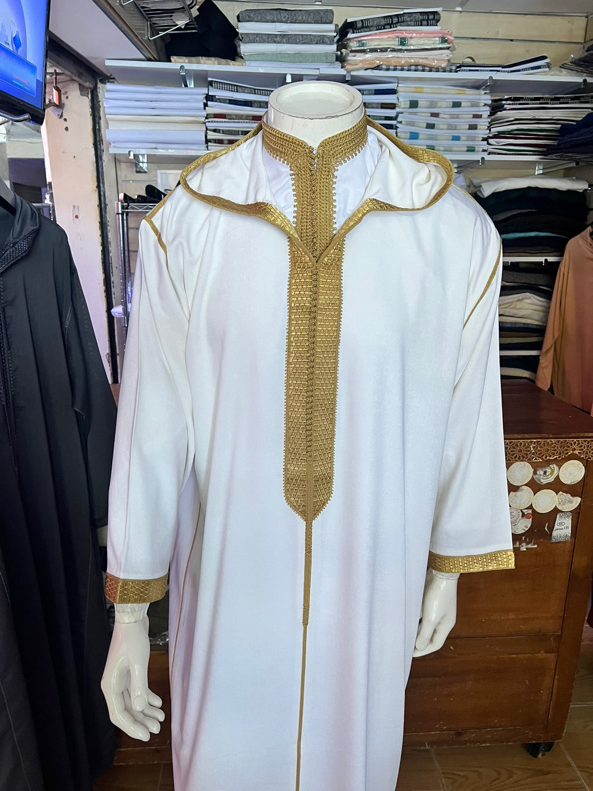 Weiß & Gold für Feste und Hochzeiten