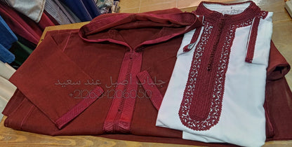 Verschiedene Djellabas (Fassiya-Haar, Soussdi)