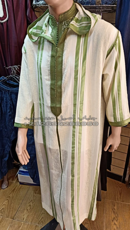 Verschiedene Djellabas (Fassiya-Haar, Soussdi)