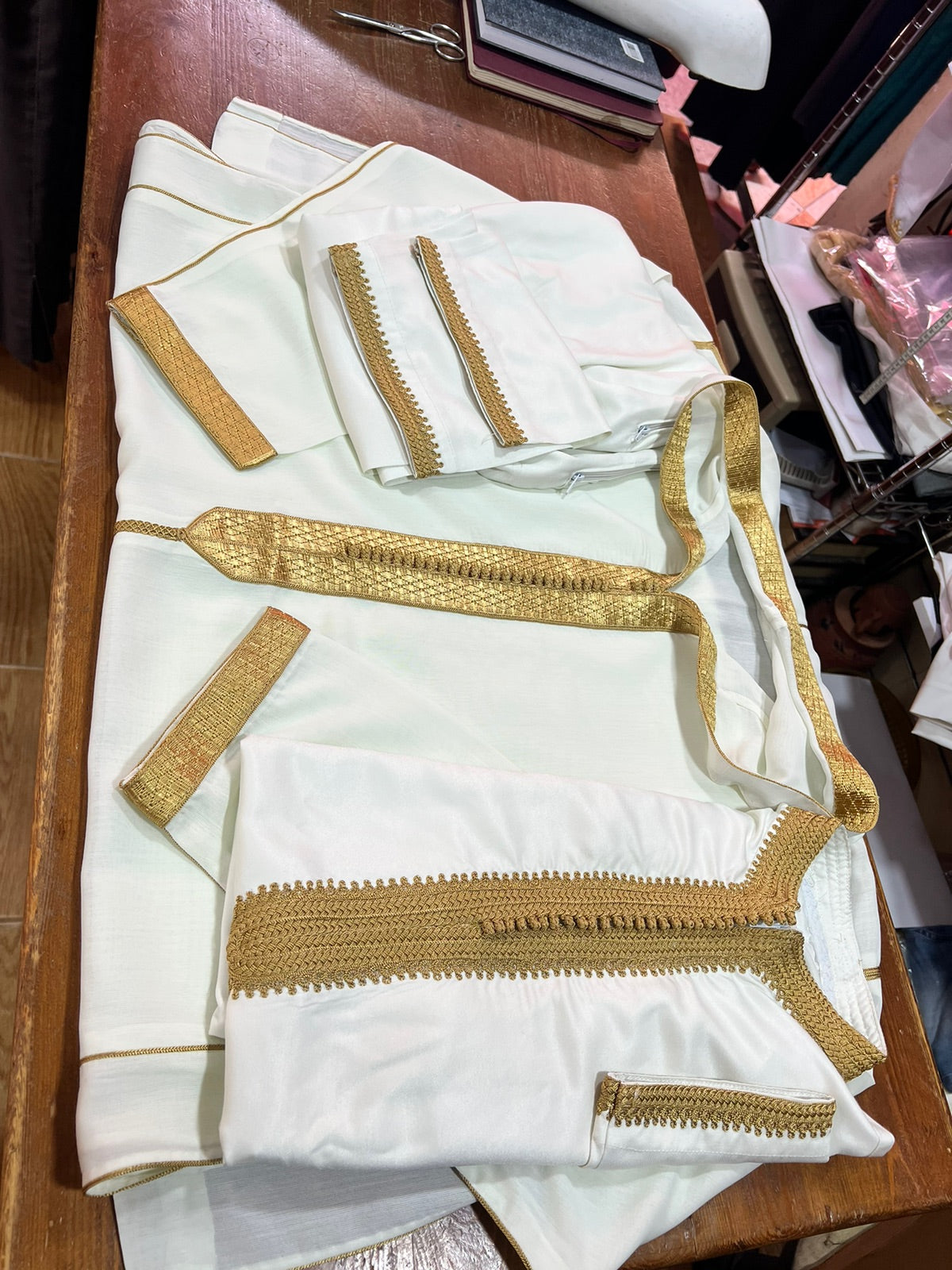 Weiß & Gold für Feste und Hochzeiten